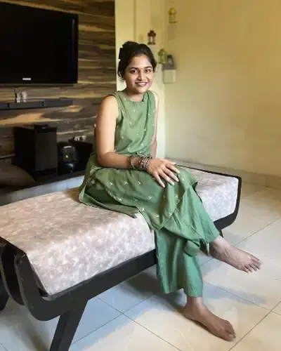 Pilkhuwa Call Girls