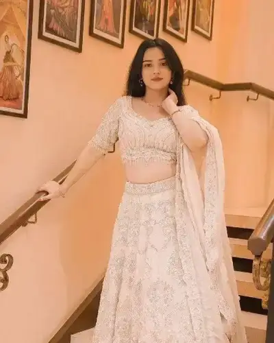 Escort Service In Pilkhuwa